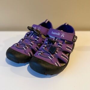 Kamik Kids Crab Purple Closed-Toe Sandals shoe